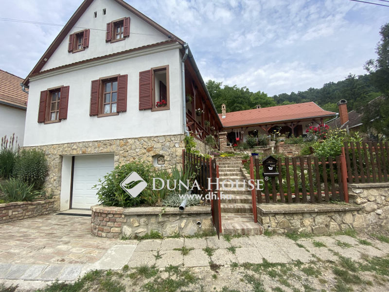 House 180 m² Hosszuheteny, Hungary
