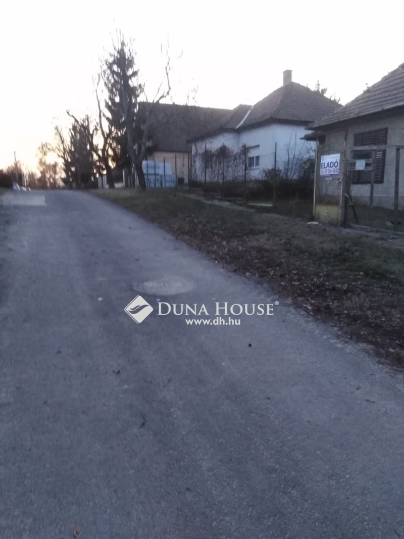 House 60 m² God, Hungary