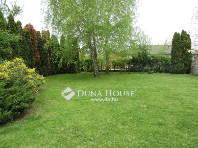House 250 m² Gyal, Hungary