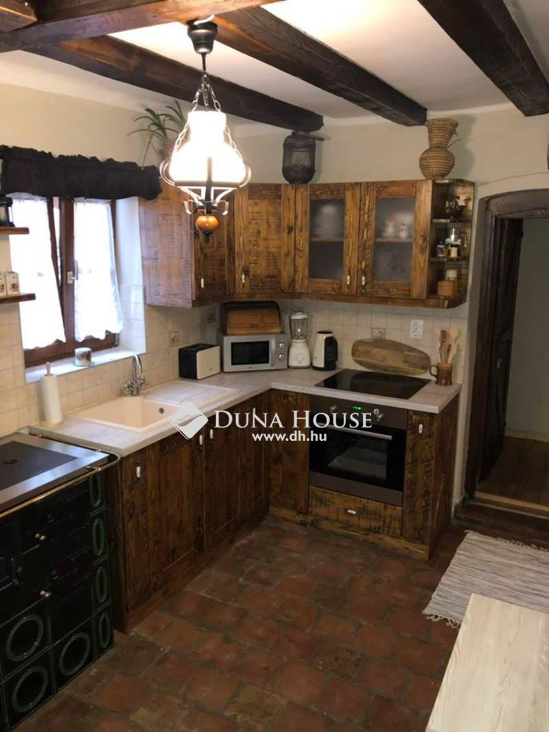 House 180 m² Hosszuheteny, Hungary