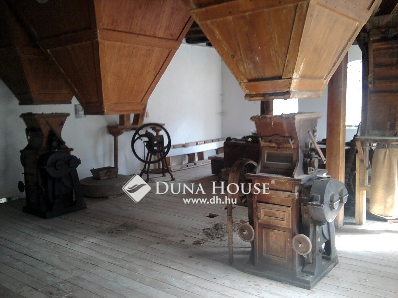 Cottage 350 m² Vekeny, Hungary