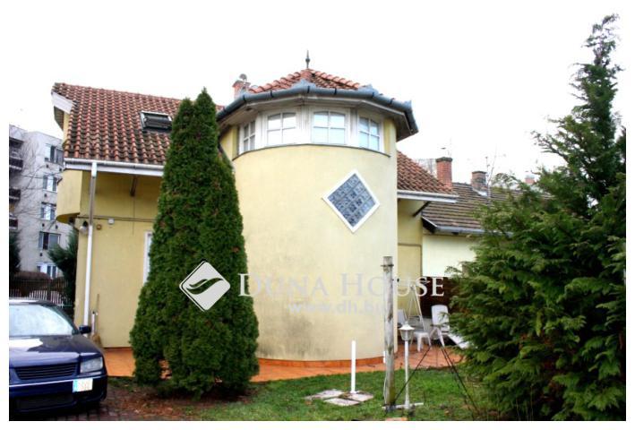 Eladó jó állapotú 2 szintes ház