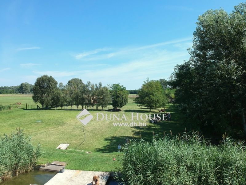 Land 128 065 m² Jakabszallas, Hungary