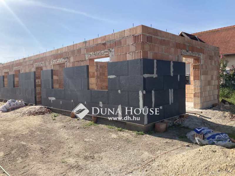 House 92 m² Szigethalom, Hungary