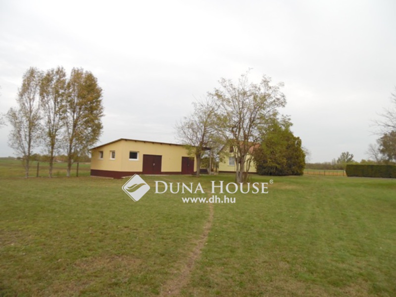 Land 128 065 m² Jakabszallas, Hungary